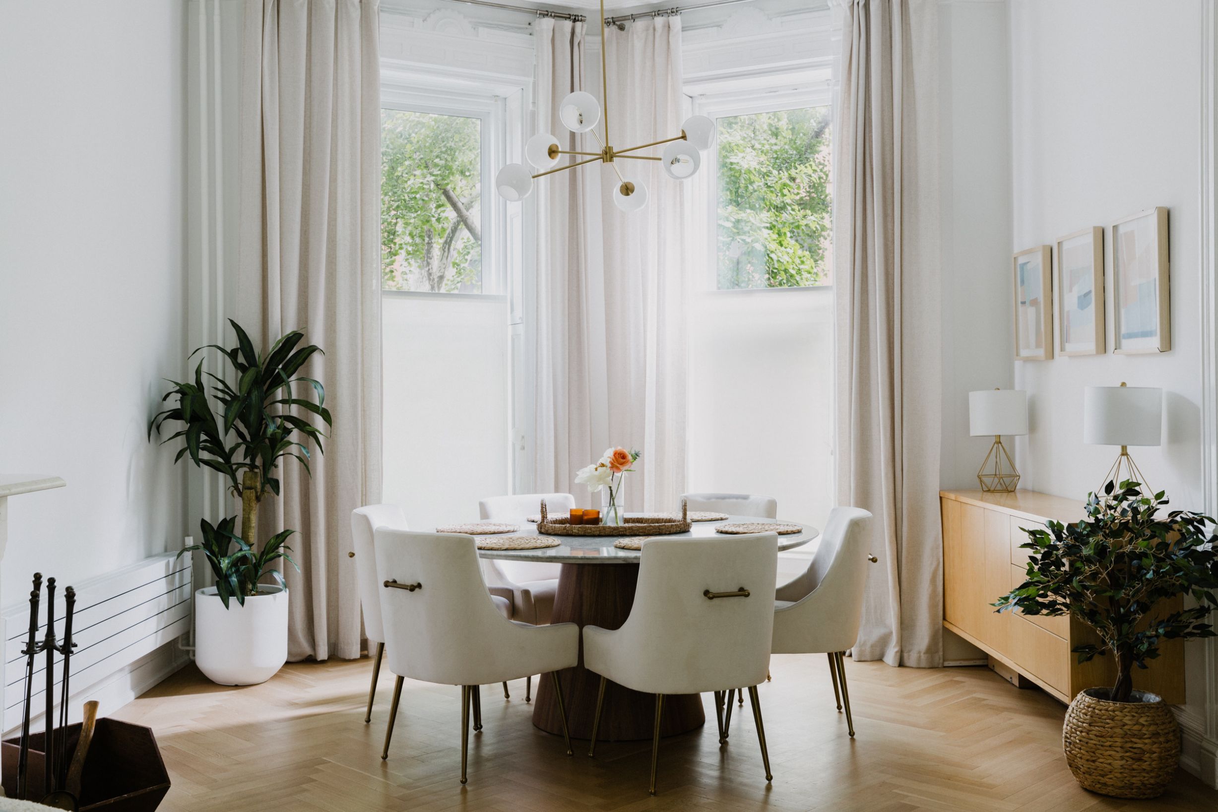cocoon olympia dining round table cocoon olympia dining round table