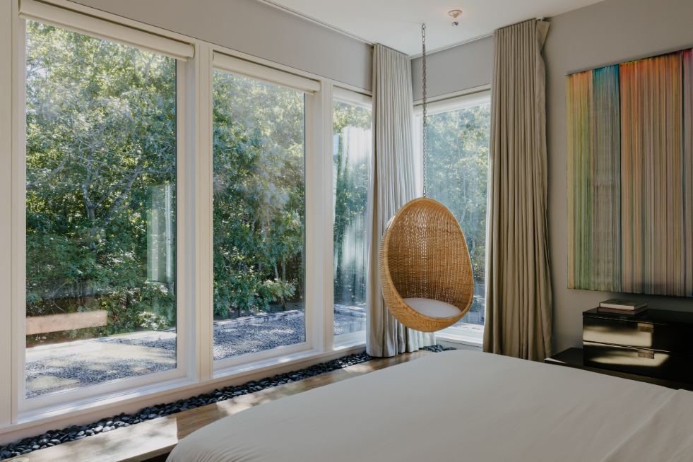 cocoon eximia bedroom with swinging chair cocoon eximia bedroom with swinging chair