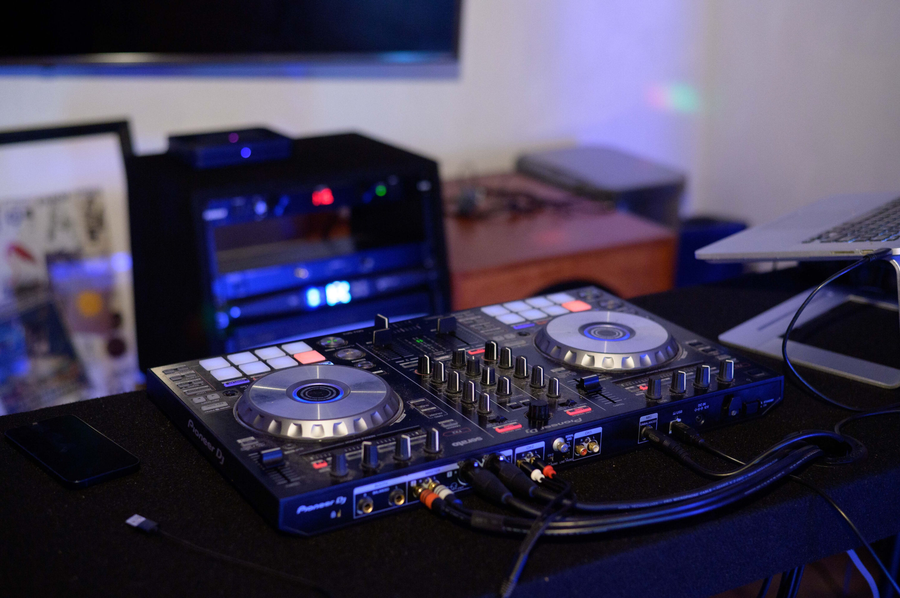 specialized music equipment at casa duende in nyc