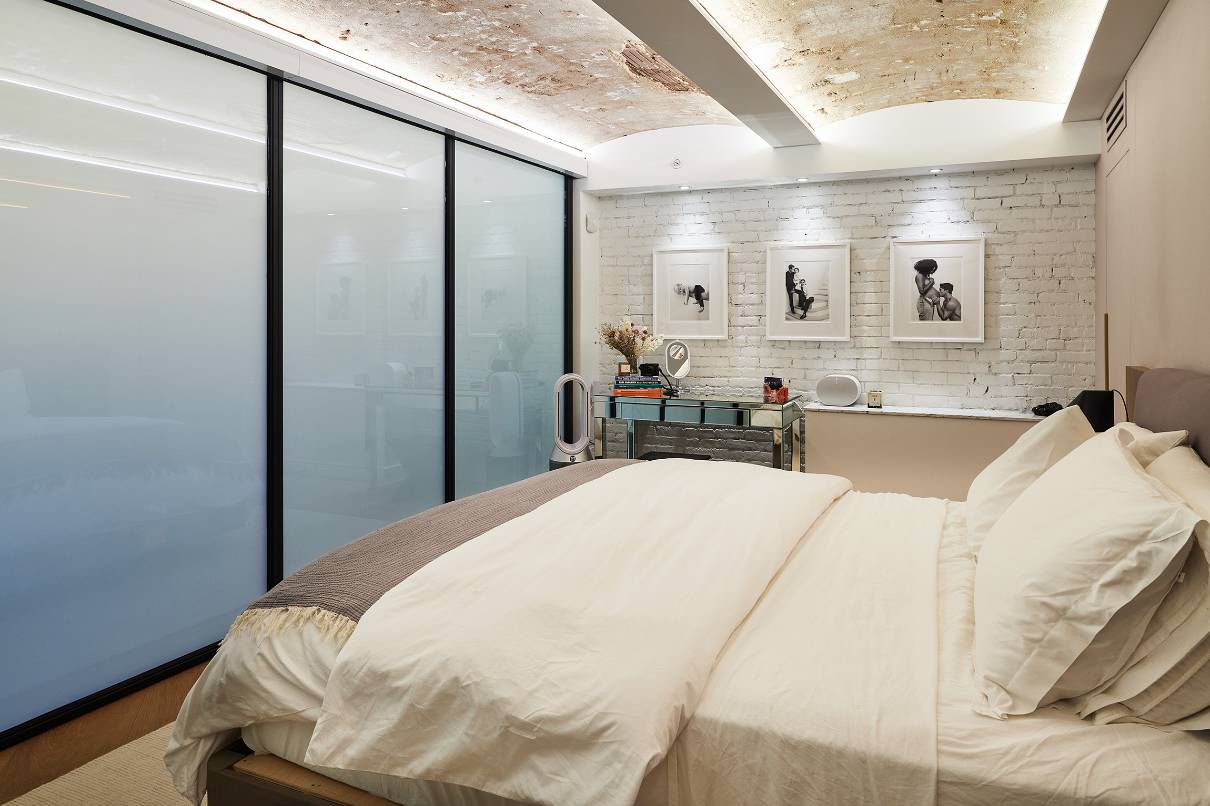 cocoon casa strand master bedroom private glass cocoon casa strand master bedroom private glass
