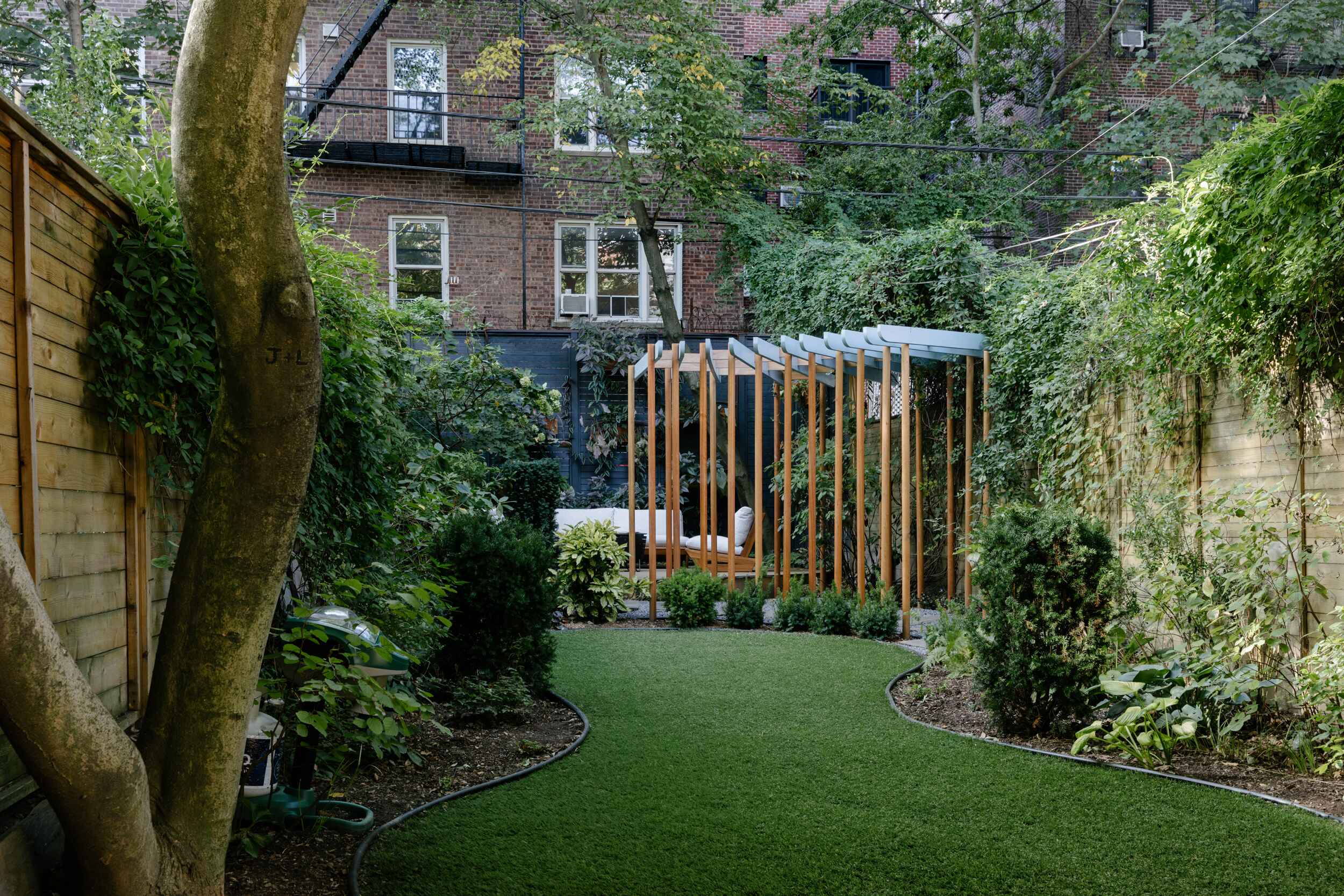 Unlocking the Charm: Discover the Hidden Benefits of Backyard Rentals in Brooklyn’s Event Spaces